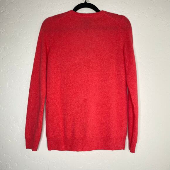 Bloomingdales Coral Pink 100% 2-Ply Cashmere V Neck Sweater Size Small - Picture 7 of 8